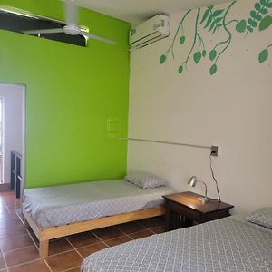 Habitación con 2 Camas Individuales